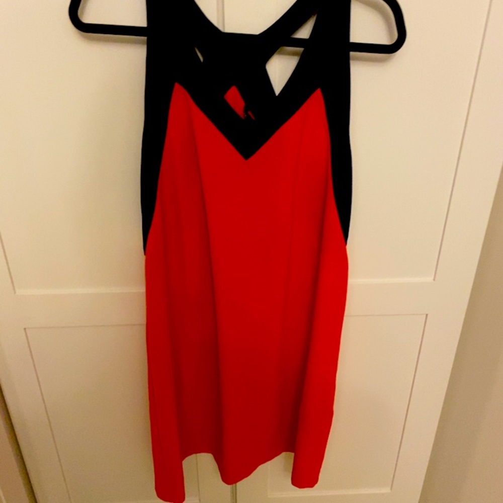 Dress sleeveless